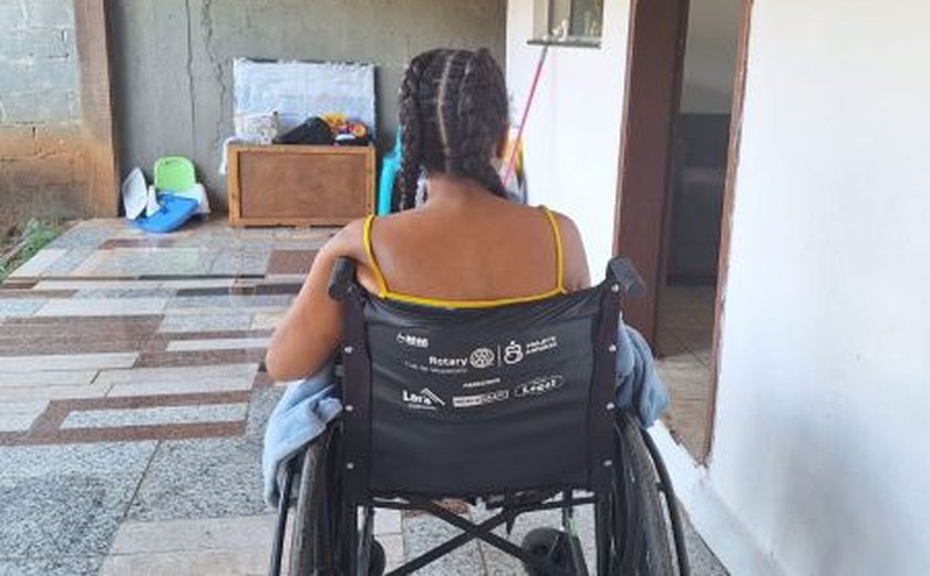 Mulher salva ex de tentativa de suicídio, e no dia seguinte ele a deixa tetraplegica