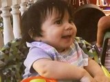 Mãe é condenada após tirar férias e deixar filha por 10 dias em cercadinho; criança morreu
