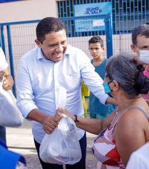 Mais de 3 mil famílias foram beneficiadas no primeiro dia da entrega dos peixes, em Palmeira dos Índios