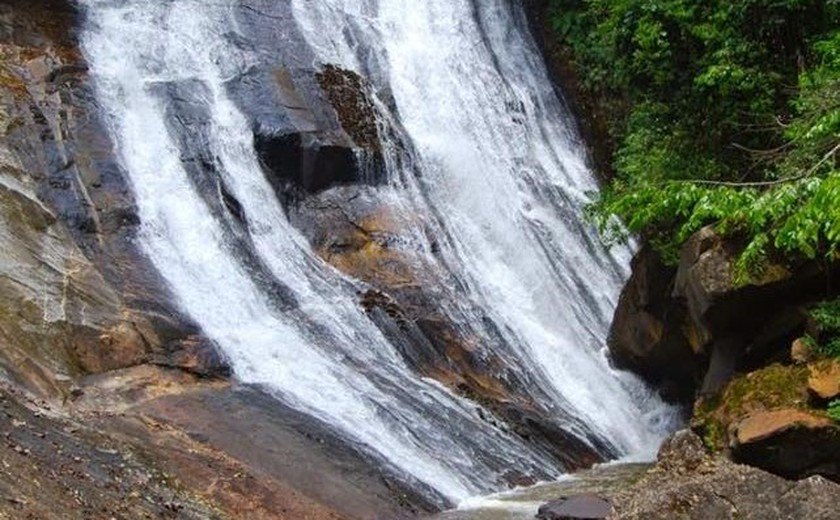 Cachoeira do Ximenes mistura história e exuberância na Serra da Barriga