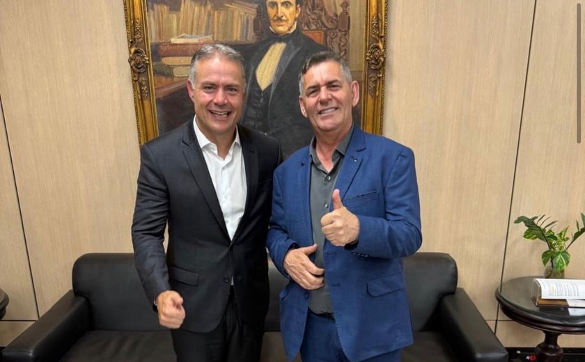 Prefeito Geo Cruz busca novos investimentos para Ibateguara em Brasília