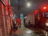 Homem morre após companheira incendiar apartamento no Farol