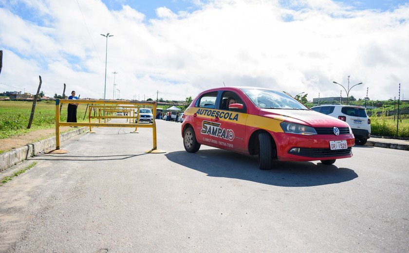 Detran Alagoas abre 1.800 vagas extras para candidatos retardatários à 1ª Carteira de Habilitação