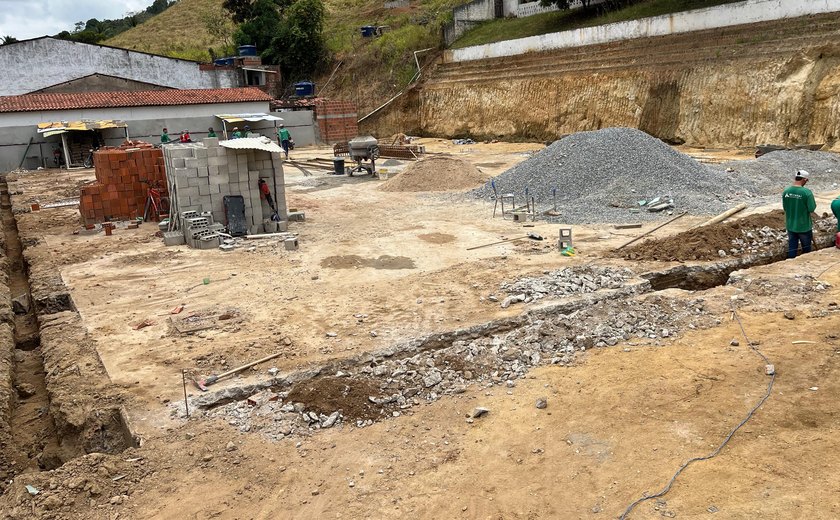 Obras da Escola Monsenhor Clóvis seguem a todo vapor em Santana do Mundaú