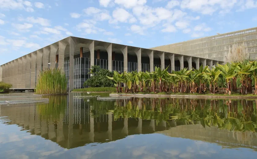 Brasil condena ataque de Israel contra o Irã: “violação de soberania”