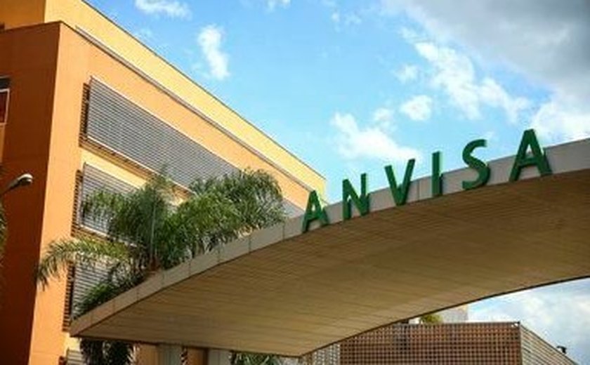 Anvisa aprova comercialização de três produtos a base de cannabis