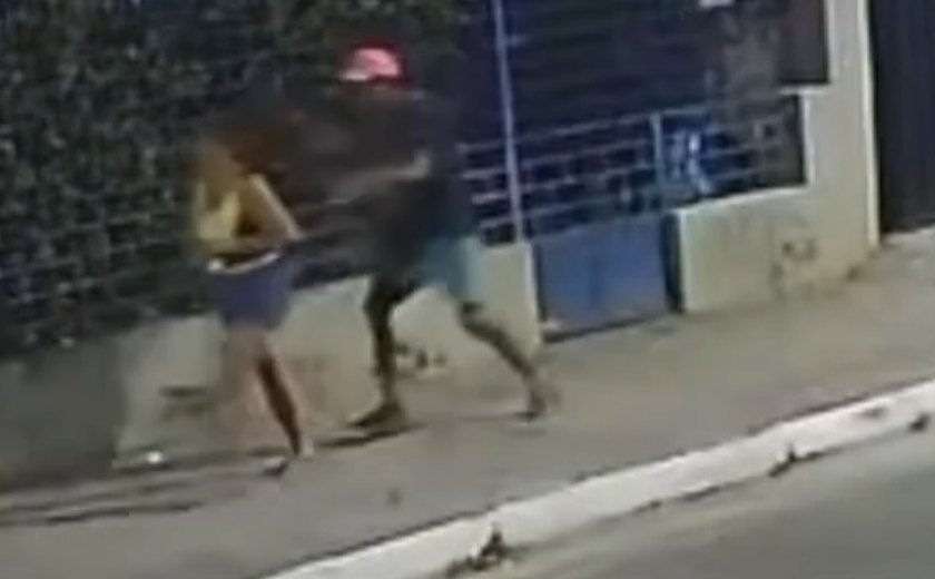 Mulher é brutalmente assassinada nas proximidades da Praça Lions, no bairro da Ponta Verde, em Maceió