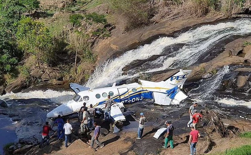 Cantora Marília Mendonça morre em acidente de avião, em Minas Gerais, confirma Corpo de Bombeiros