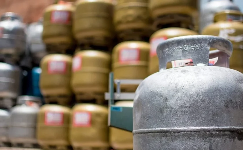 Programa 'Gás do Povo': confira o valor de referência do botijão de gás em Alagoas