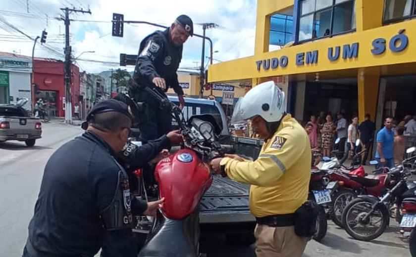 Moto é apreendida pela SMTT e Guarda Municipal por adulteração de chassi