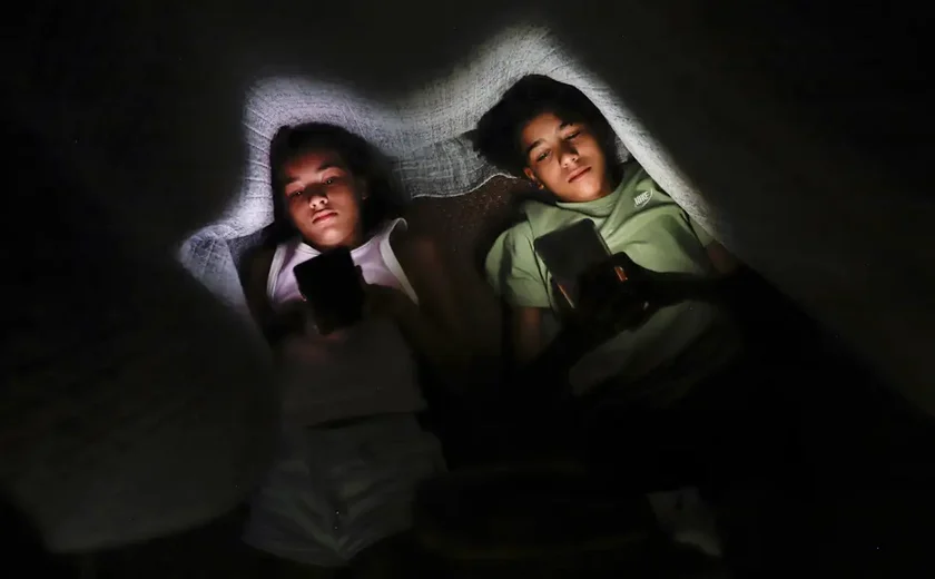 Acesso à internet na primeira infância mais do que dobrou desde 2015