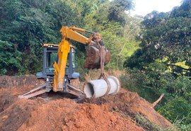 Prefeitura de Branquinha intensifica melhorias em estradas vicinais com instalação de manilhas no Assentamento Nova Esperança