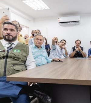 Prefeito JHC e ministro do Turismo visitam novo terminal de embarque do Porto de Maceió