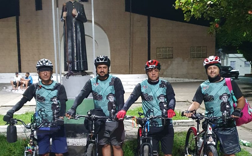 Quatro romeiros embarcam a pedaladas de União à Juazeiro