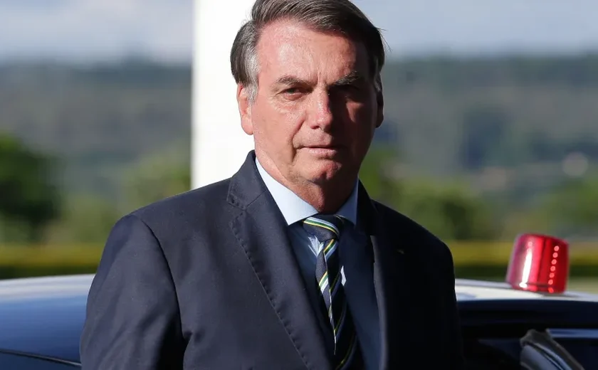 Bolsonaro chega à PF para prestar depoimento sobre suposta trama golpista