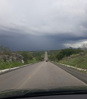 Fortes chuvas provocam inundações em São José da Laje