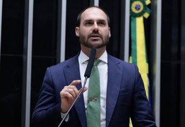 PGR pede condenação de Eduardo Bolsonaro por coação contra ministros do STF