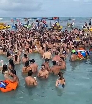 Em festa ilegal, multidão dança e canta em pleno santuário de peixes-boi no litoral alagoano