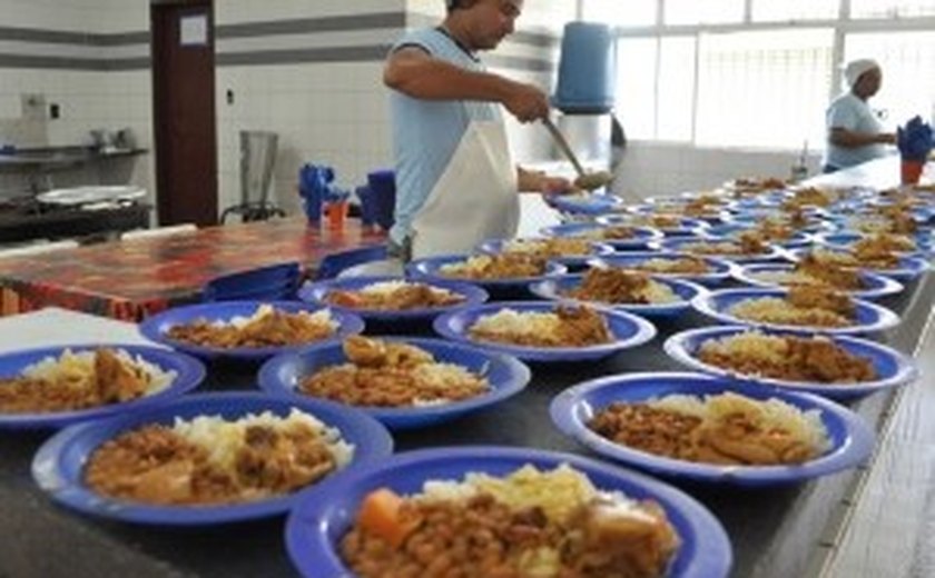 FNDE faz repasse de R$ 4,2 bi em 2021 para alimentação escolar