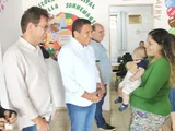 Prefeito entrega obras de melhorias na escola Marcella Sonnemans