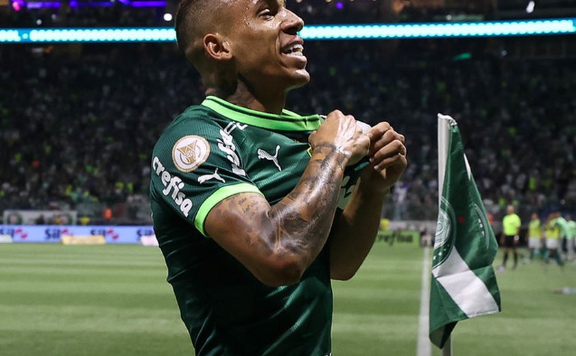 Palmeiras massacra o São Paulo e iguala sua maior goleada no Choque-Rei