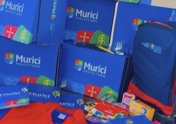 Prefeitura de Murici inicia entrega de kits de uniforme e material escolar para alunos da Educação Infantil