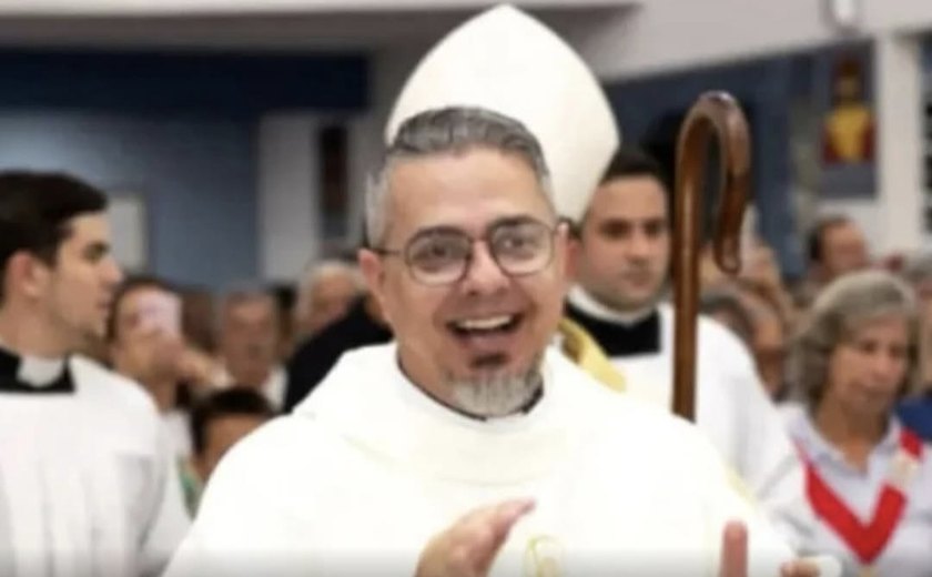 Padre ganha carro zero em rifa organizada por ele mesmo em igreja de SC e decide refazer sorteio após repercussão