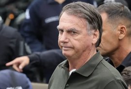 Bolsonaro recebe alta de hospital em Brasília e segue para prisão domiciliar