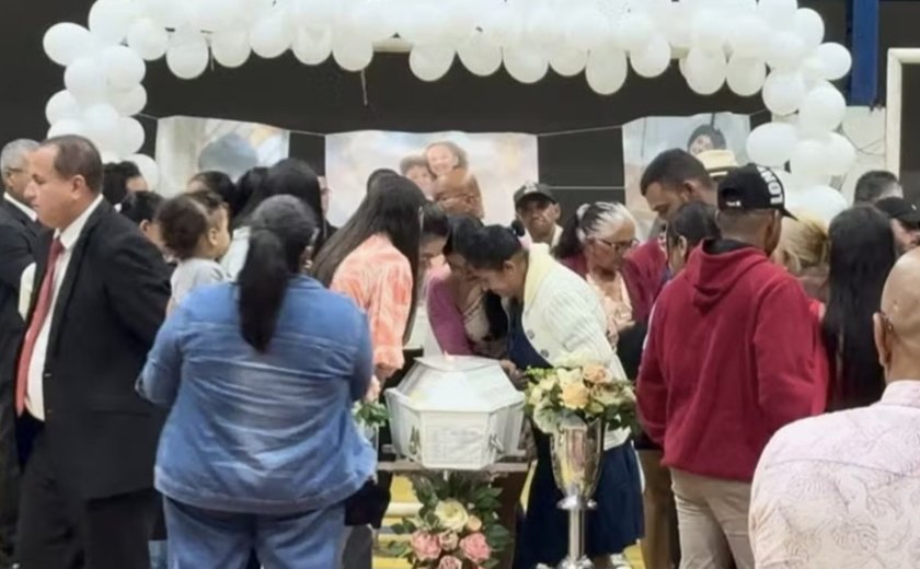 Irmãos mortos em atropelamento na Grande SP são sepultados em Alagoas