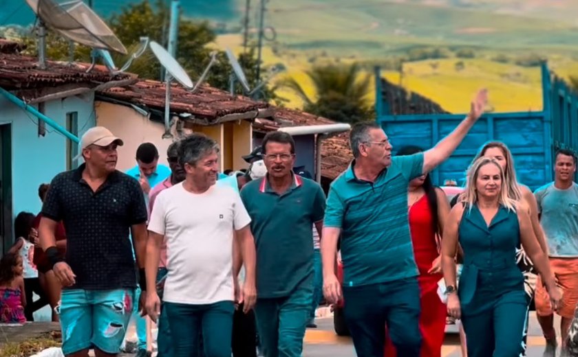Ibateguara realiza demolição de mais quatro casas para reconstrução no povoado de Roçadinho