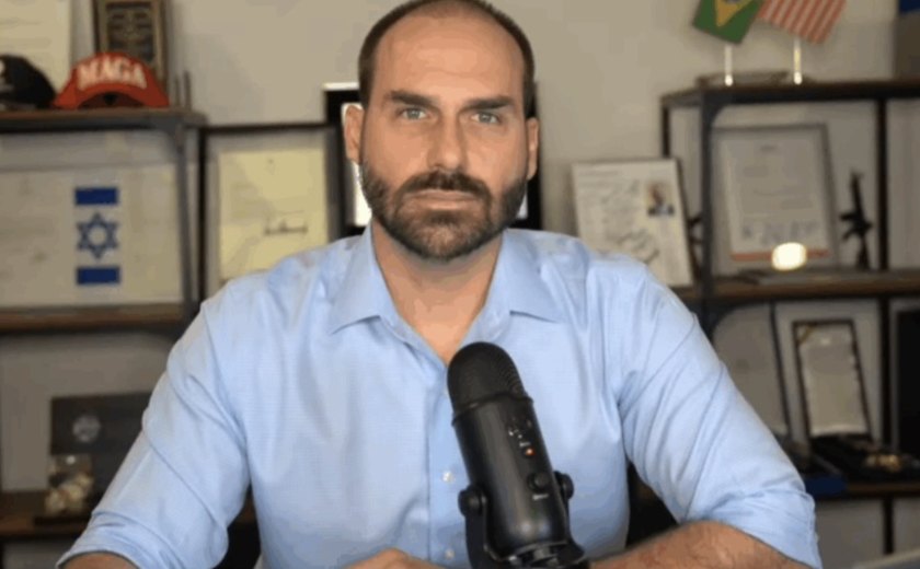 Mesmo morando no EUA, Eduardo Bolsonaro registra voto hoje no Congresso, mas Alcolumbre o anula