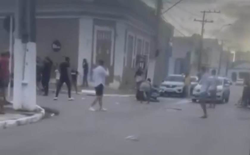 Homem é preso por atropelar duas pessoas após briga em boate no Jaraguá