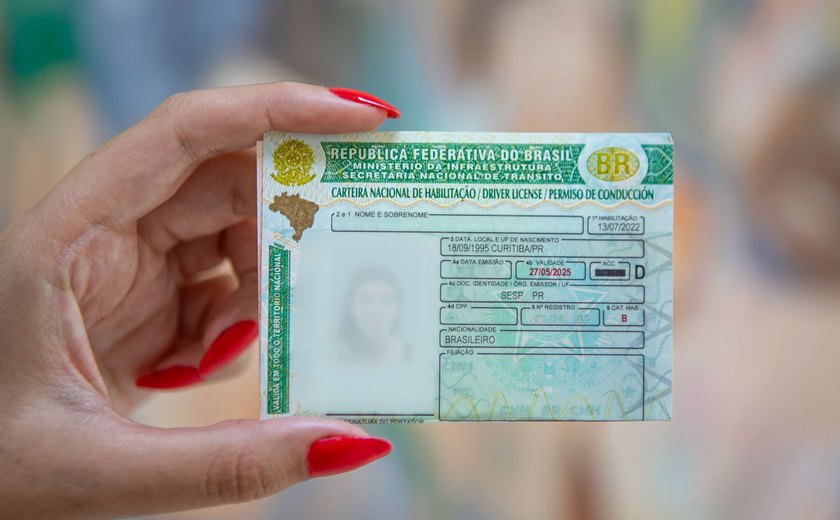Lei da CNH Social é sancionada e oferece carteira de motorista gratuita para baixa renda