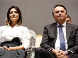 Bolsonaro e Michele desembarcam em Alagoas para eventos do PL