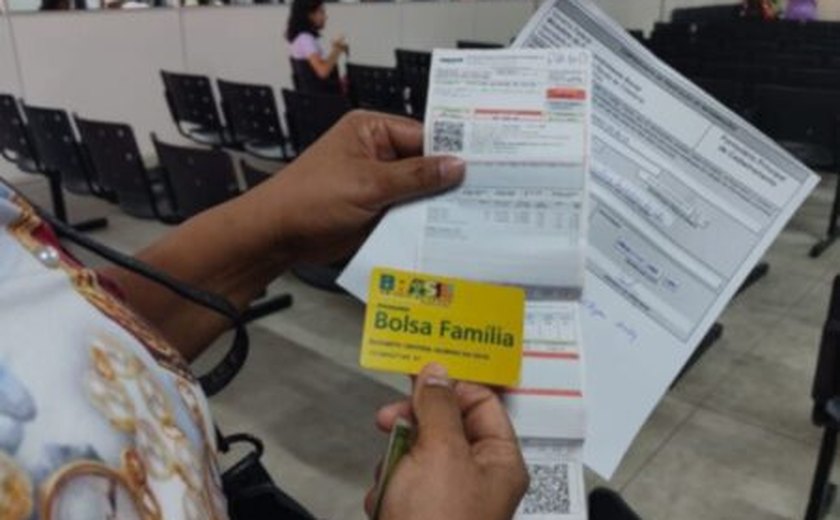 Famílias alagoanas com até meio salário mínimo por pessoa têm direito à Tarifa Social de Energia Elétrica