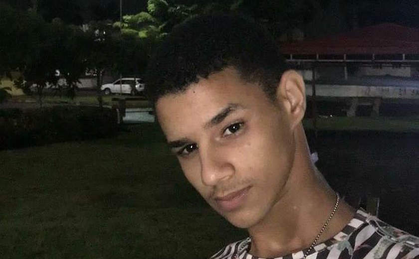 PC tem linha de investigação para assassinato a golpes de faca de estudante em Murici