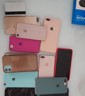 Polícia recebe denúncia de celular roubado e encontra 14 iPhones dentro de guarda-roupa