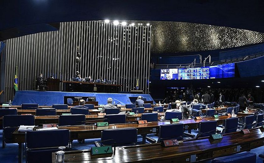 Senado aprova medida provisória que cria Auxílio Brasil