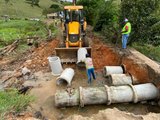 Prefeitura de Santana do Mundaú recupera ponte em acesso da zona rural