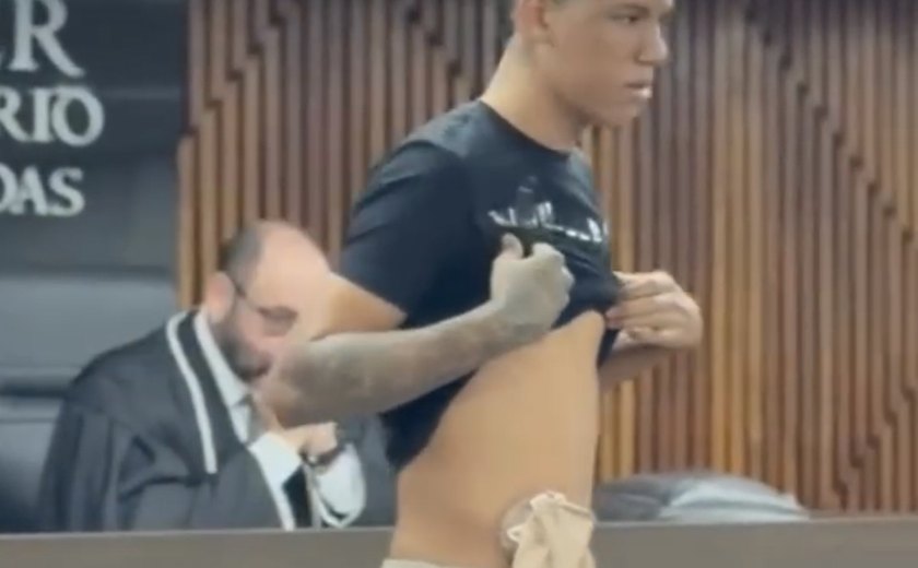 Sobrevivente de ataque expõe sequelas a júri durante julgamento de serial killer de Maceió