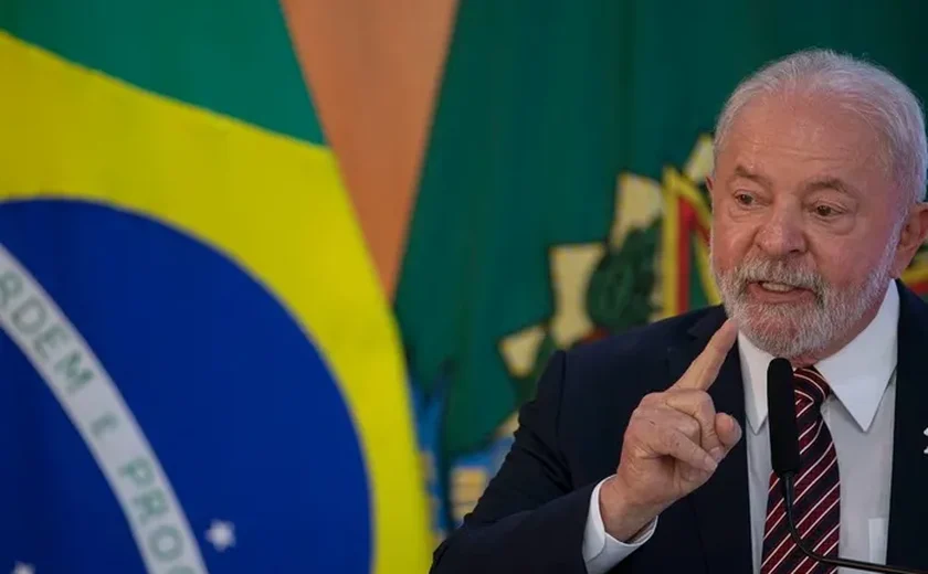 Lula recebe comitiva de AL para conferência eleitoral