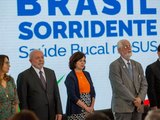 Lula lança Brasil Sorridente que torna obrigatório atendimento odontológico no SUS