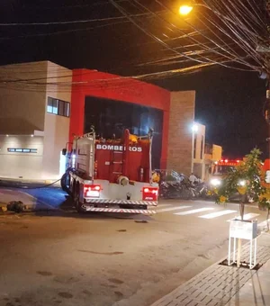 Incêndio atinge almoxarifado da Santa Casa de Maceió