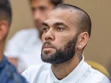 Irmão de Daniel Alves se pronuncia sobre a 'morte' do jogador