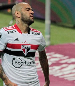 São Paulo e Daniel Alves não entram em acordo e jogador não atua mais pelo clube