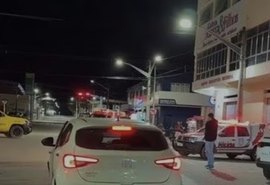 Policial mata dois colegas de farda dentro de viatura e é preso no interior de Alagoas