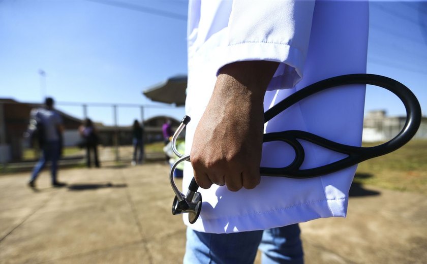 Médicos cubanos voltarão a atender no Brasil pelo programa Mais Médicos