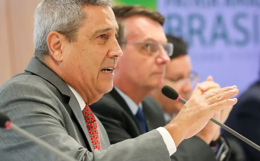 Polícia Federal prende Braga Netto por interferir em investigação sobre inquérito do golpe