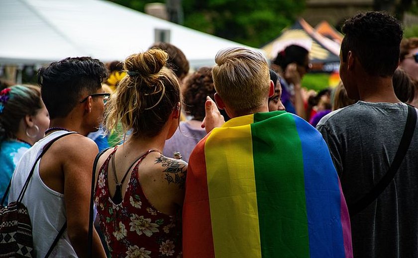 Comissão da Câmara pode votar nesta terça PL que proíbe união homoafetiva