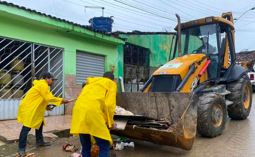 Branquinha realiza mutirão de limpeza após impactos causados pelas chuvas